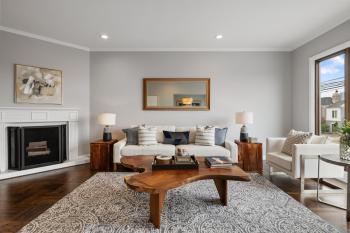 Thumb 1606 34th Ave Lynn Finnegan Real Estate Living Room